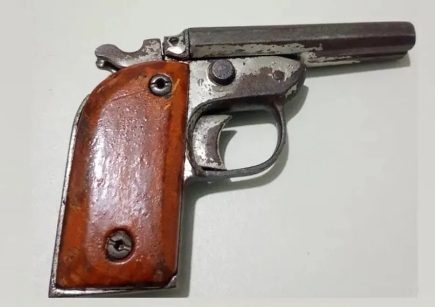 PM apreende revólver e prende suspeito por porte ilegal em Livramento de Nossa Senhora