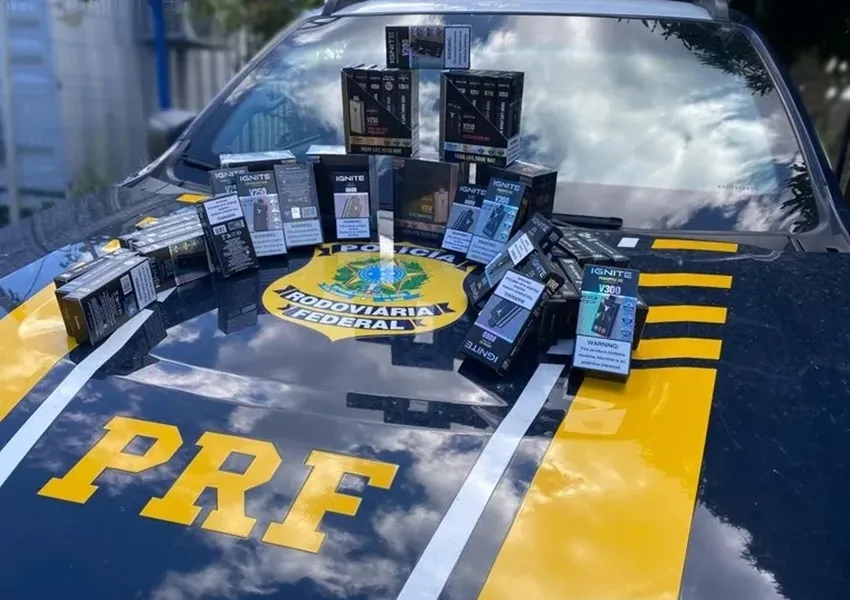 PRF apreende 60 cigarros eletrônicos em ônibus na BR-116, em Jequié