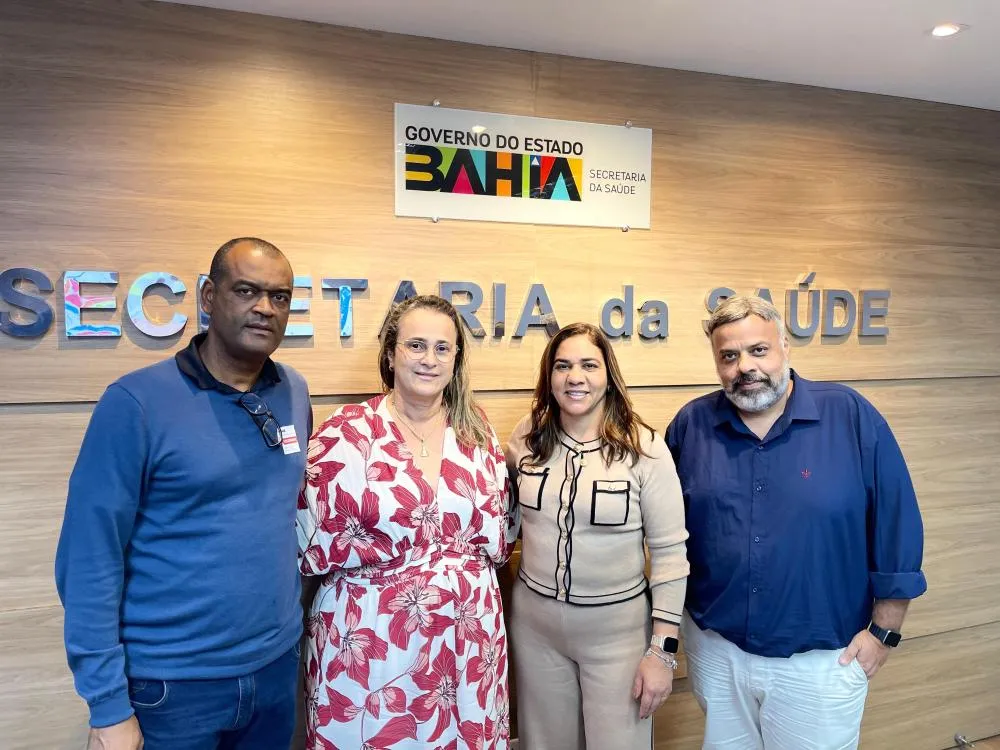 Prefeita Joanina Sampaio reúne-se com Secretária de Saúde da Bahia e convida população para a Feira de Saúde