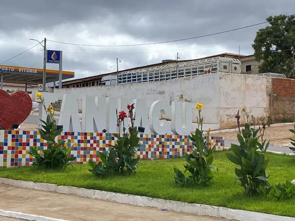 Briga generalizada termina em depredação de hospital e prisão em Tanhaçu