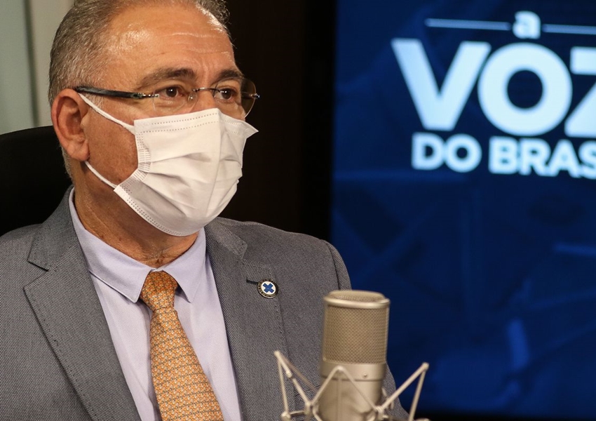 Queiroga anuncia chegada de 1,5 milhão de doses da Jansen nesta terça-feira