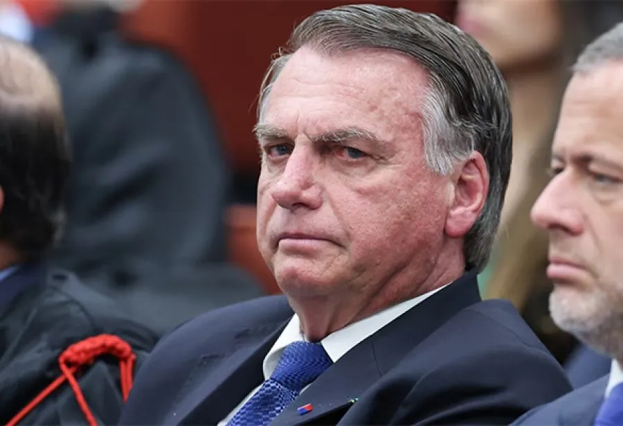 Ex-presidente Bolsonaro volta a ser alvo da PF em operação desta sexta