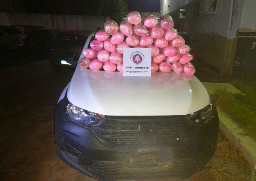 CIPE Sudoeste apreende 22kg de maconha em Paramirim