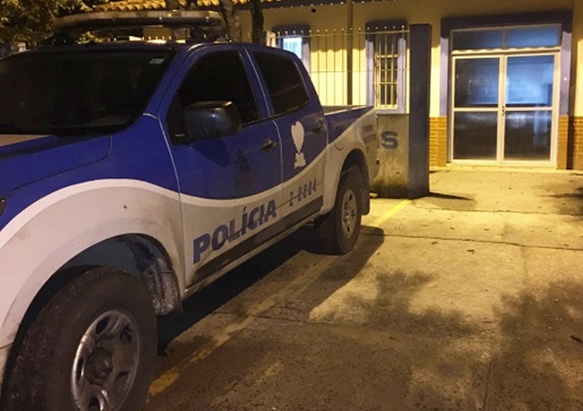 Teixeira de Freitas: Corpo de travesti é encontrado em terreno baldio