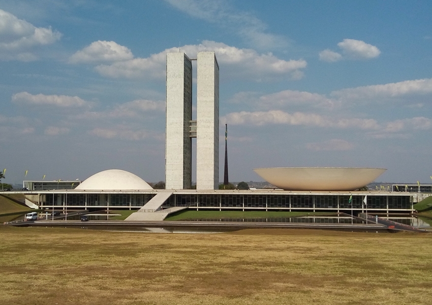 Câmara dos Deputados aprova aumento para presidente, ministros e parlamentares