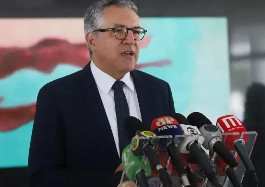  Lula elogia Alexandre Padilha e critica postura de Arthur Lira