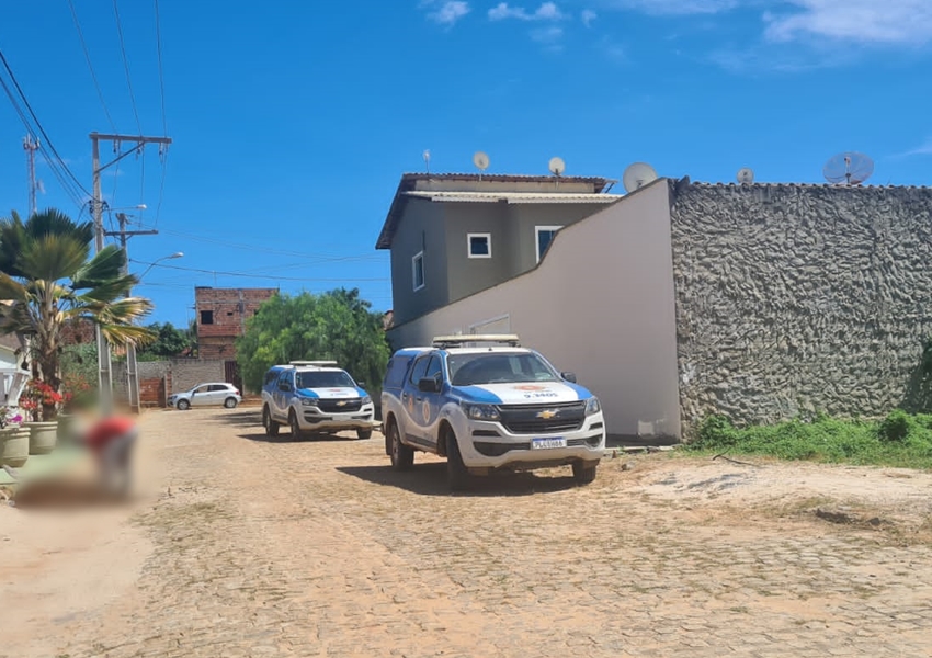 Polícia Civil cumpre mandado de busca e apreensão de armas contra ex-prefeito de Ituaçu