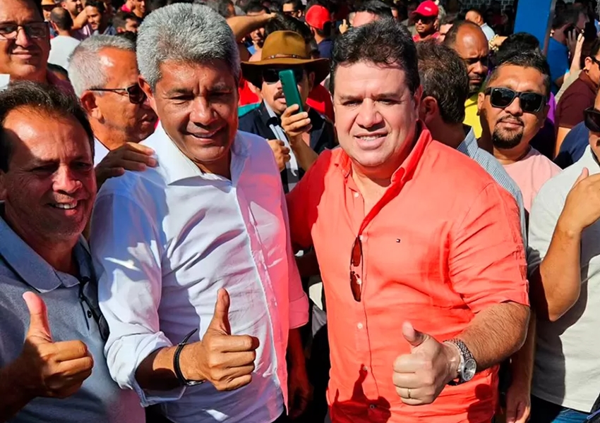 Deputado Marquinho Viana acompanha o governador Jerônimo em entrega de obras em Paramirim