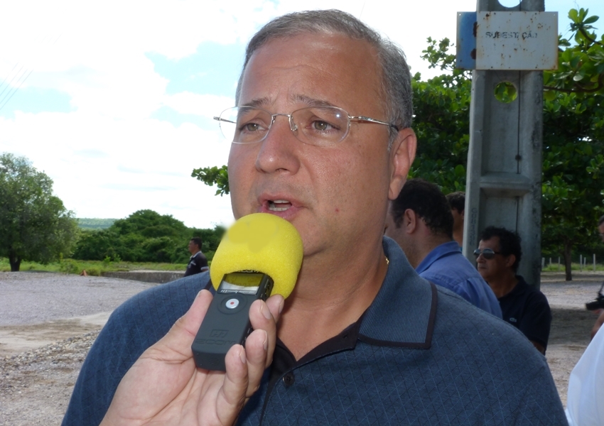 Secretário estadual da Saúde, Vilas-Boas critica ritmo de vacinação em municípios baianos