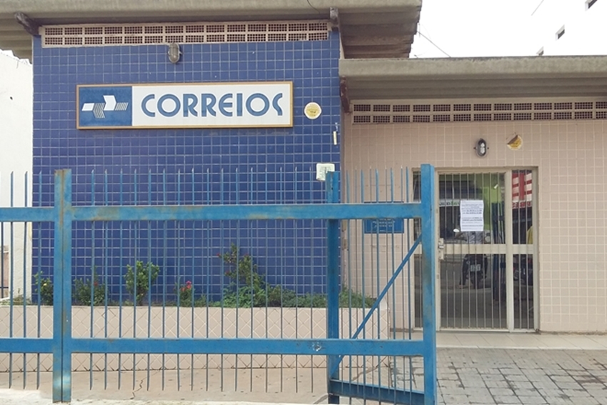 Funcionários dos Correios realizam assembleia e podem entrar em greve