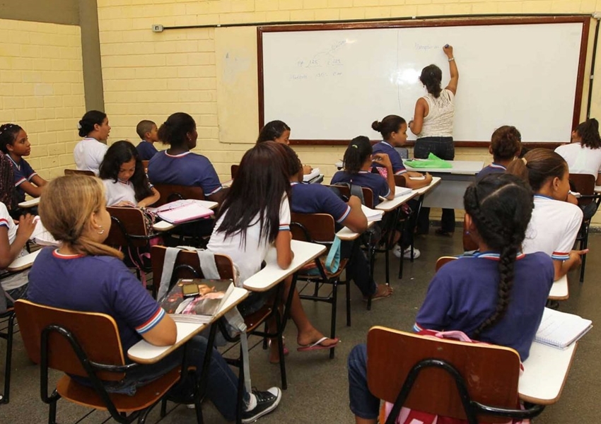 Sancionada lei que garante vagas, na mesma escola, a irmãos com idades aproximadas