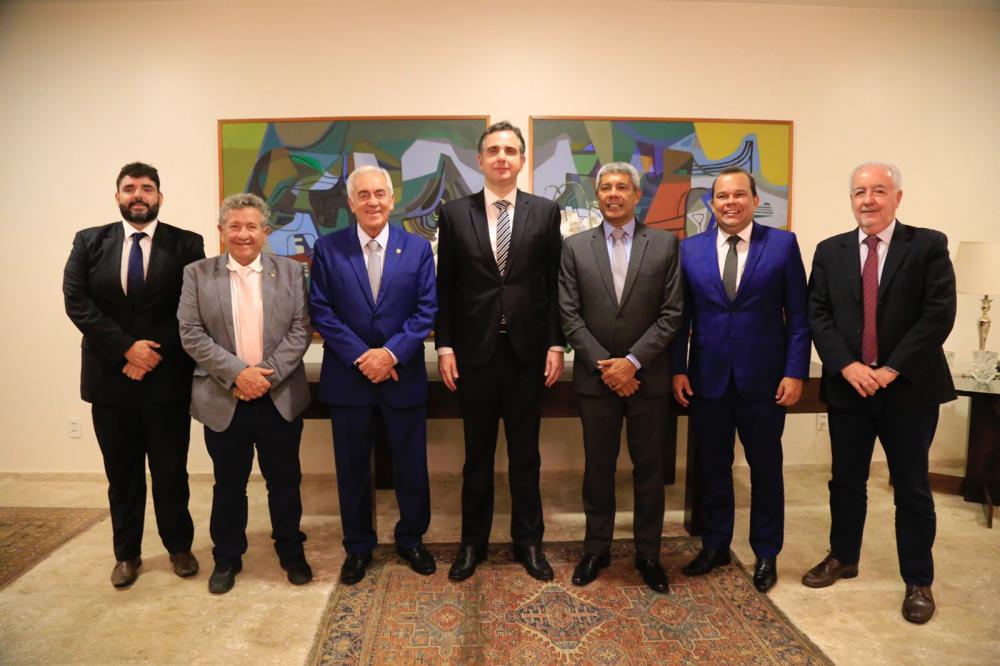 Jerônimo vai a Brasília e se reúne com presidente do Senado e Geraldo Alckmin