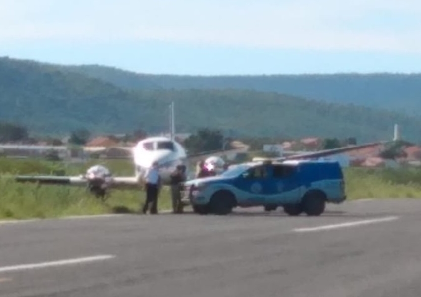 Ibotirama: Avião com doses da vacina da Covid-19 bate em jumento que estava em pista de aeródromo