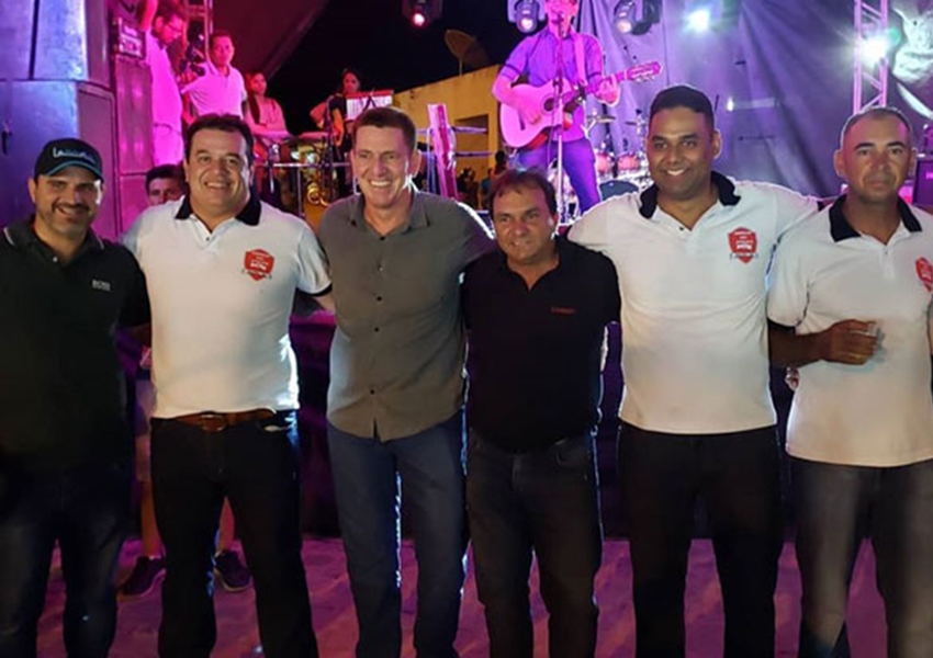 Mirante: Deputado Marquinho Viana comemora obras em Passagem Molhado