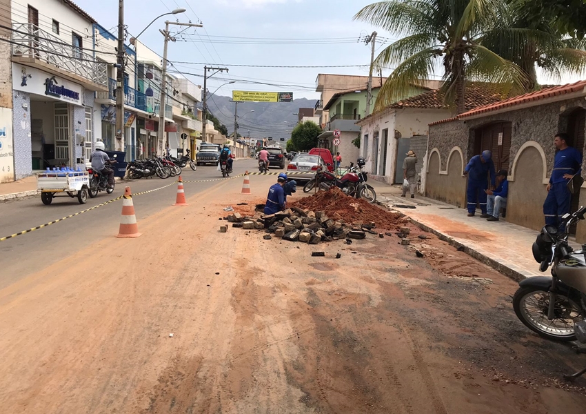 Manutenção emergencial interrompe abastecimento em bairros de Livramento
