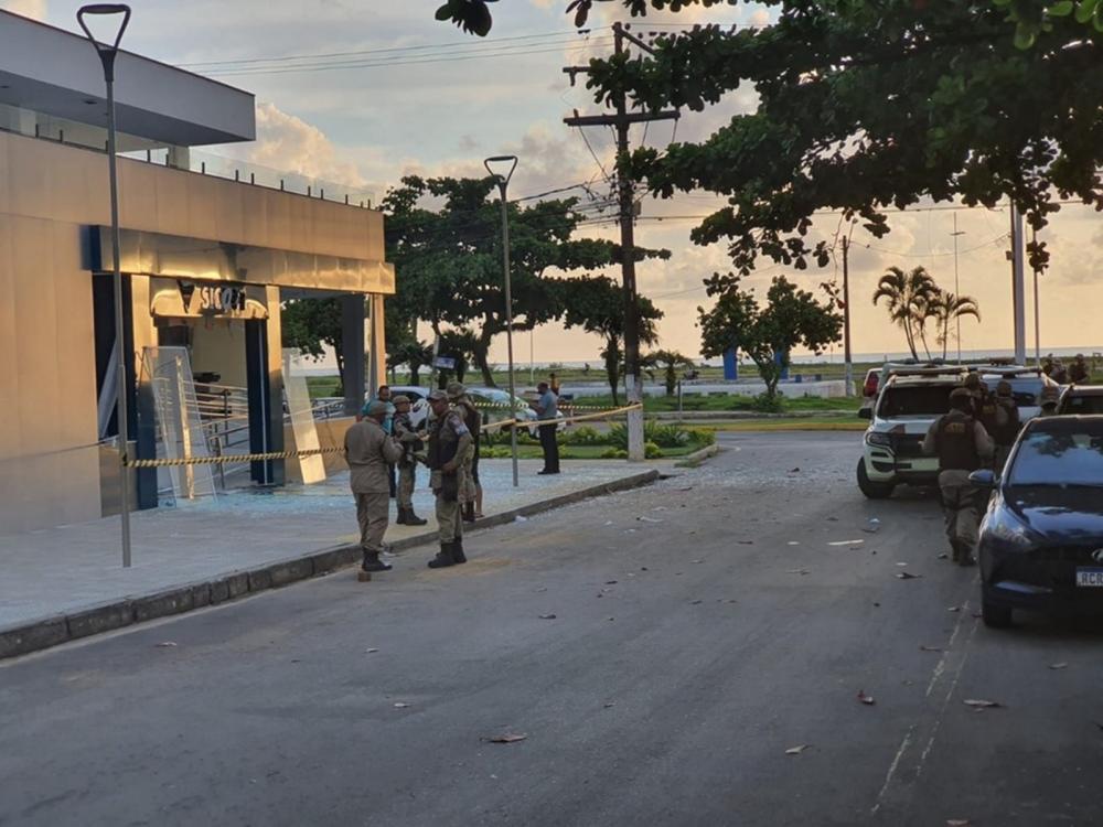 Homens armados explodem agência bancária em Ilhéus, no sul da Bahia