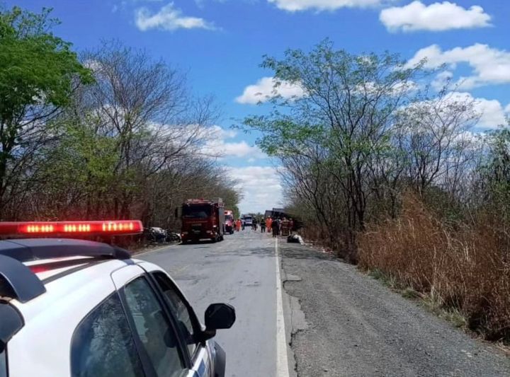 Tragédia na MGC 122: Acidente Grave deixa dois mortos e um bebê ileso