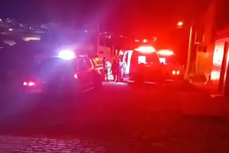 Homem é morto a tiros e companheira baleada em Brumado