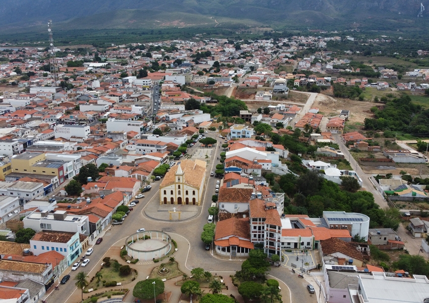 Escassez de água aflige moradores de Livramento de Nossa Senhora