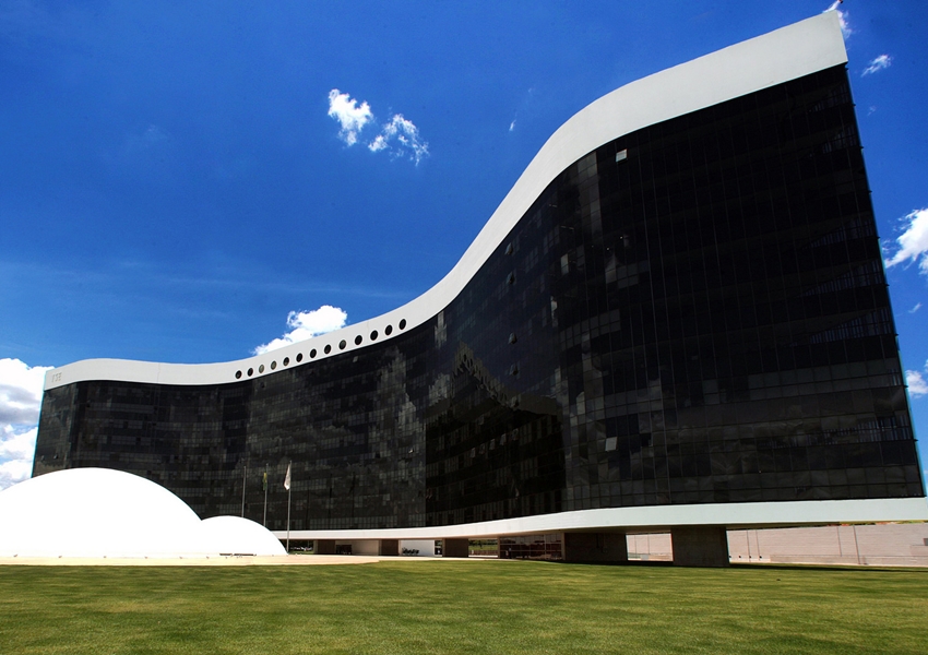 TSE autoriza convenções partidárias virtuais para eleição deste ano
