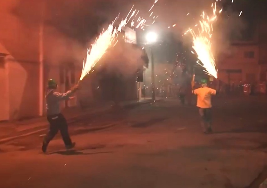 Guerra de espadas e troca de tiros deixa um morto e um ferido em São Felipe