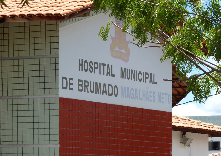 Homem é espancado em frente à Policlínica Regional e morre no hospital em Brumado