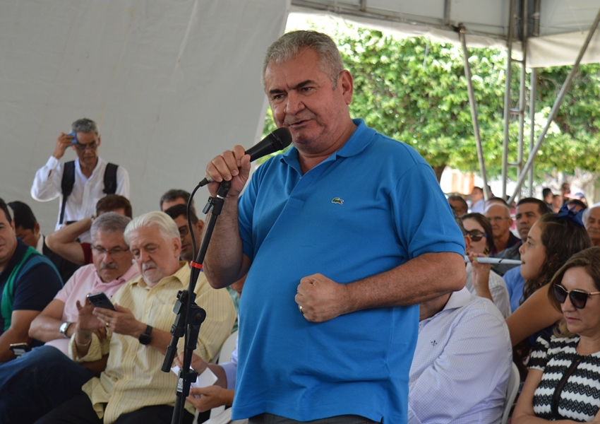 Senador Baiano Angelo Coronel passará por cateterismo neste domingo (7)
