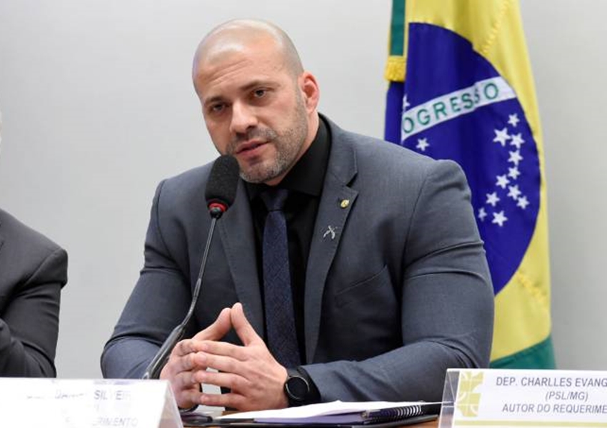 Por ordem de Moraes, PF prende deputado que defendeu fechar o STF