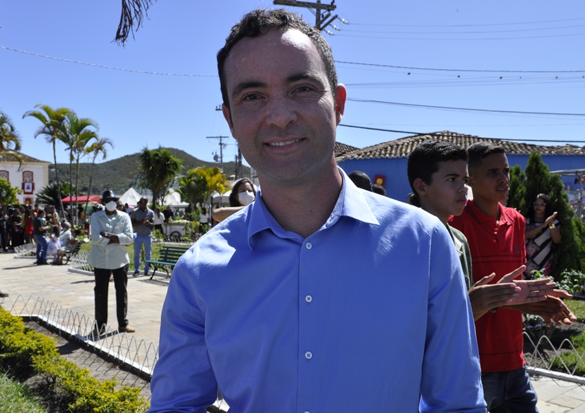 Fabrício Abrantes se filia ao Partido Avante em Brumado em evento nesta sexta (15/12) na Câmara de Vereadores