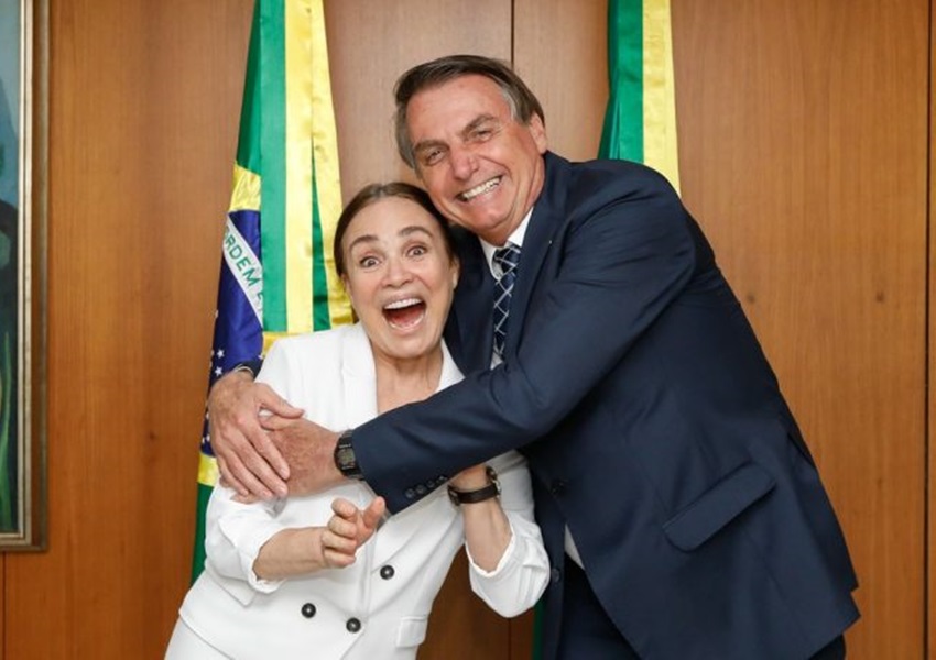 Regina Duarte deixa o cargo de secretária especial de Cultura