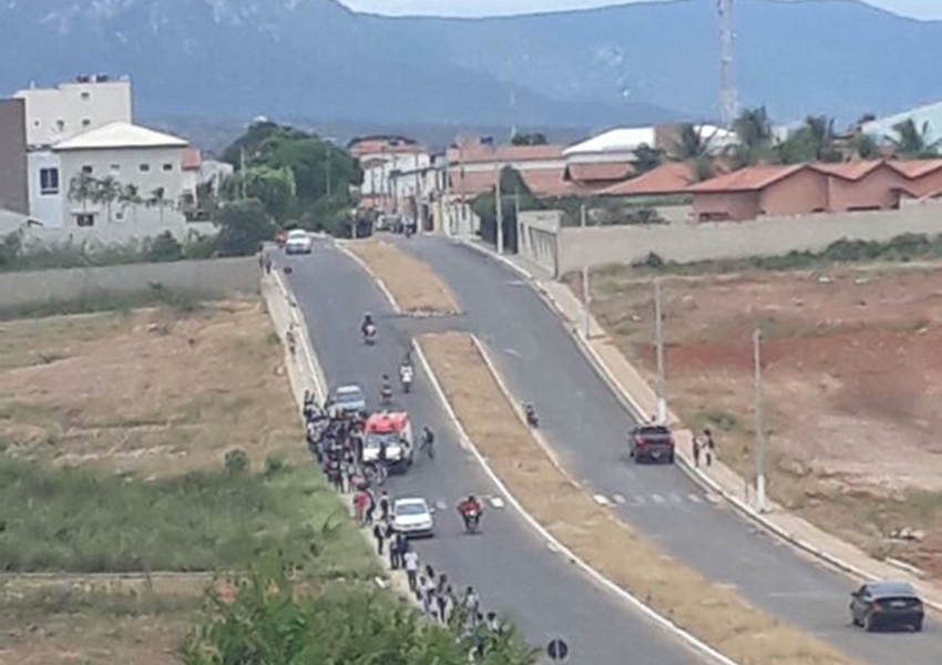 Livramento: Jovem de 12 anos sofre acidente de bicicleta em Avenida que liga ao Bairro Estocada