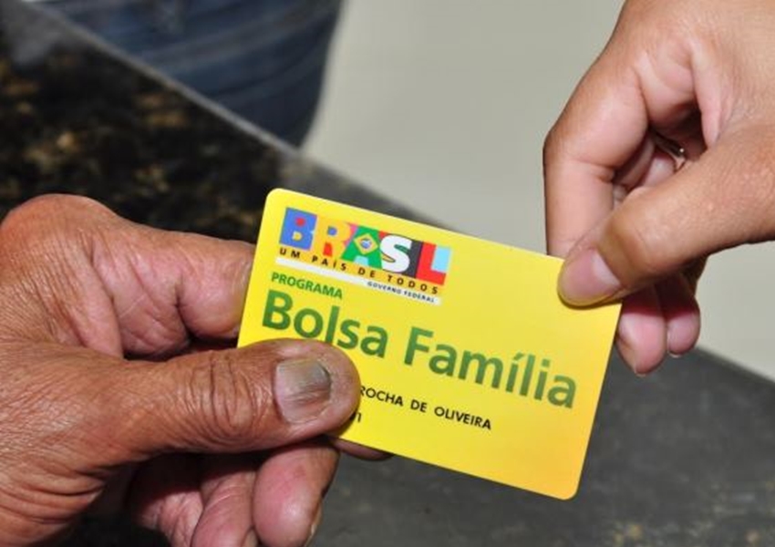 Pagamento do 13º salário do Bolsa Família começa nesta terça (10)