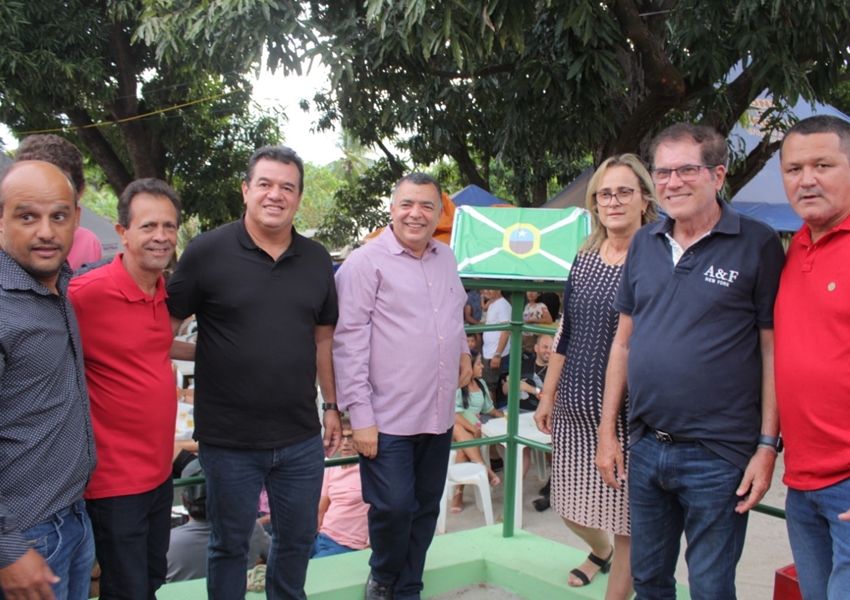 Praça Cecília Pires de Aguiar é inaugurada no Passa Quatro em Livramento