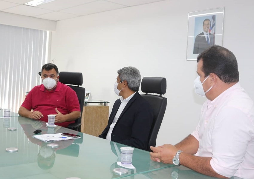 Deputado Marquinho Viana busca ampliar os investimentos na área educacional para Livramento