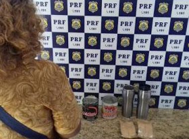 Conquista: Mulher é presa ao transportar cocaína líquida como concentrado de açaí