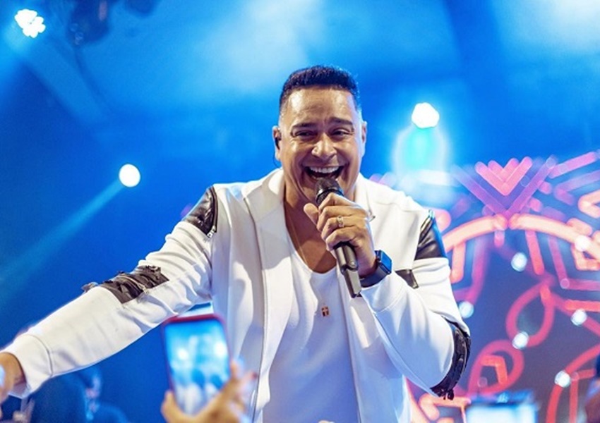 Xanddy anuncia fim da banda Harmonia do Samba e início de carreira solo