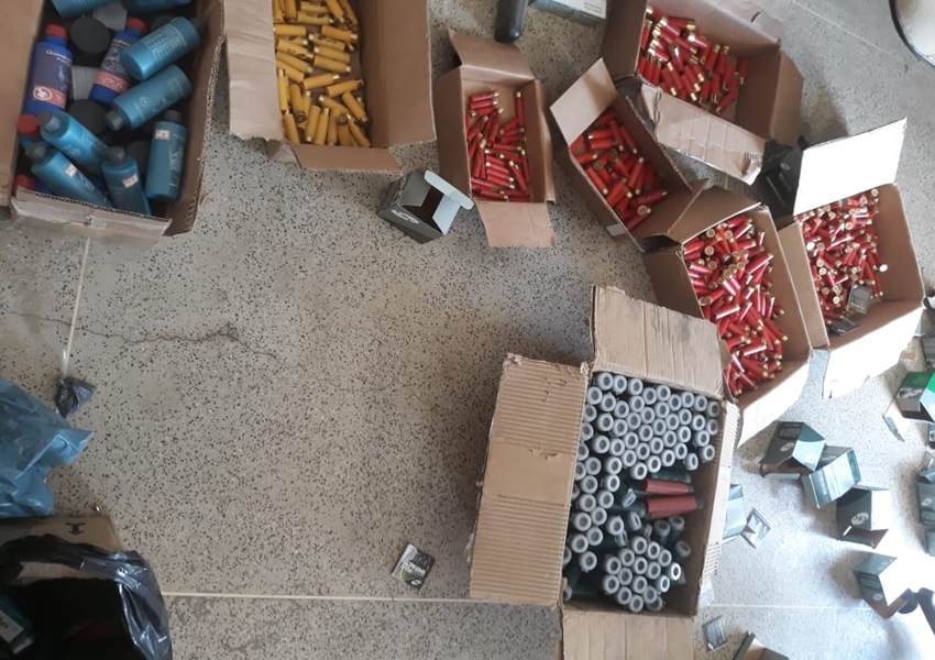 Preso empresário que comercializava armas em loja