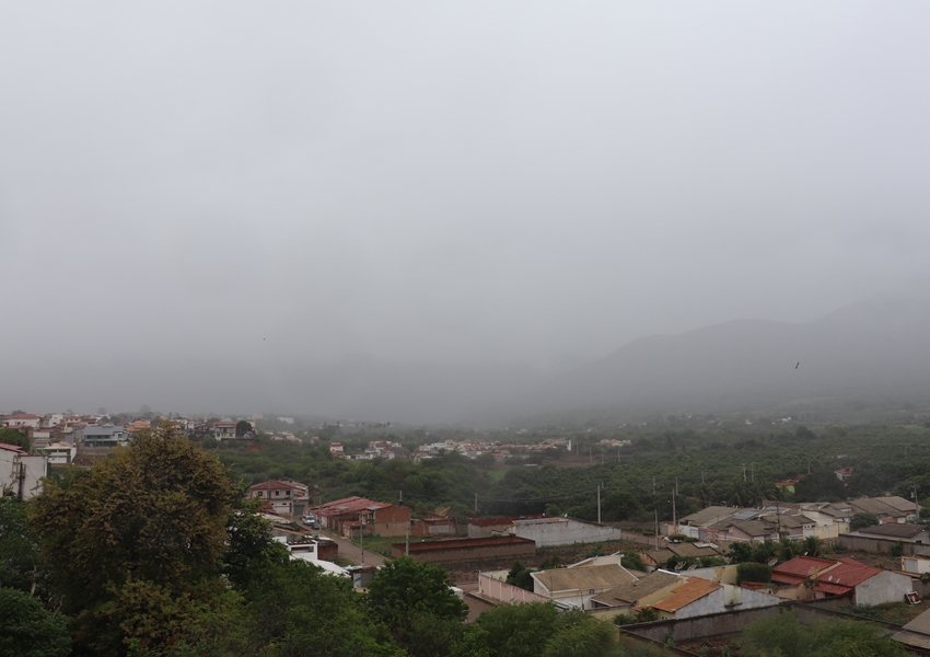 Bahia entra em alerta para chuvas fortes e ventos intensos nesta sexta-feira
