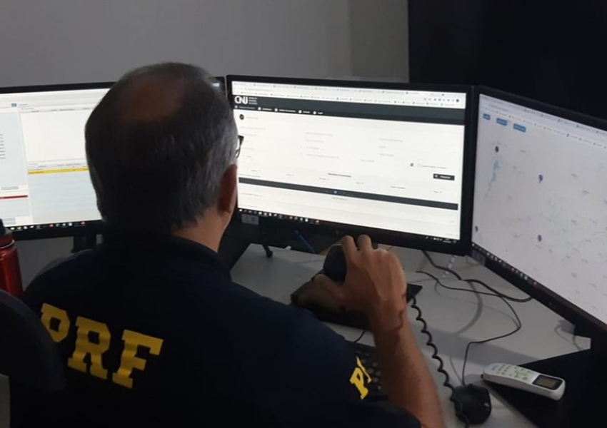 Homicida é preso após se apresentar como condutor para liberar veículo retido pela PRF