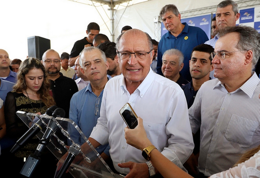 Pré-candidato a presidente, Alckmin tenta conciliar discurso para atrair tucanos e petistas