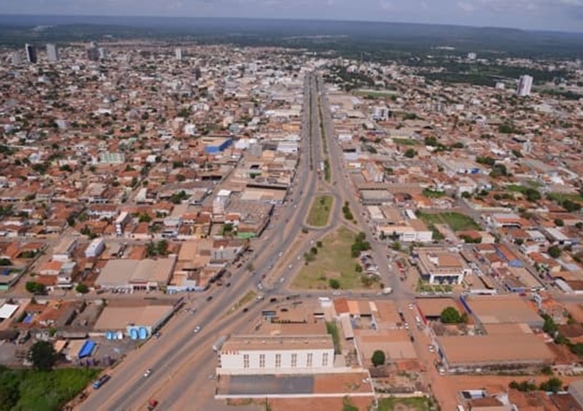 Trecho da BR-242 é municipalizado e passa a ser de jurisdição da prefeitura de Barreiras