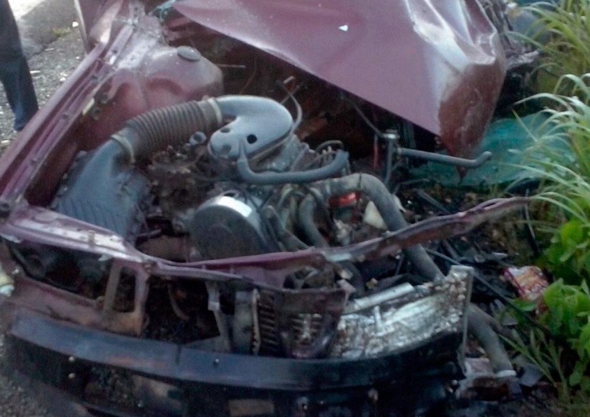 Motorista morre após acidente entre carro e caminhonete na BR-242, oeste da Bahia