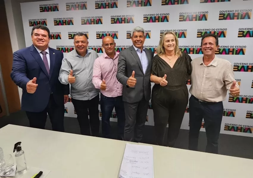 Governador Jerônimo Rodrigues recebe deputado Marquinho Viana e comitiva de Livramento de Nossa Senhora