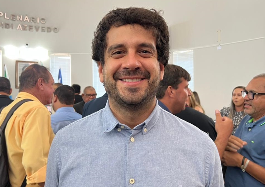 Deputado Manuel Rocha busca soluções para a má qualidade do transporte intermunicipal em reunião com promotora em Salvador