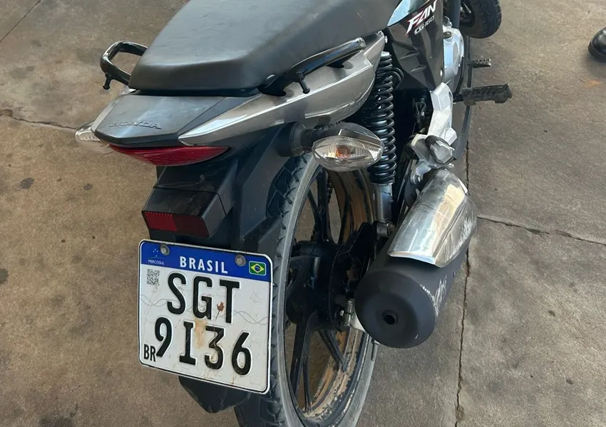Motocicleta adulterada com restrição de furto é encontrada em Livramento de Nossa Senhora