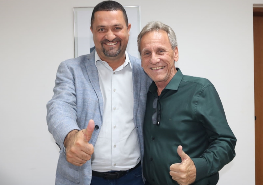 Prefeito Roberval Meira visita Secretário de Desenvolvimento Rural para apresentar demandas de Dom Basílio e Consórcio da Bacia do Paramirim