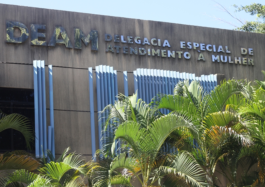 Homicídios de mulheres cresceram acima da média nacional