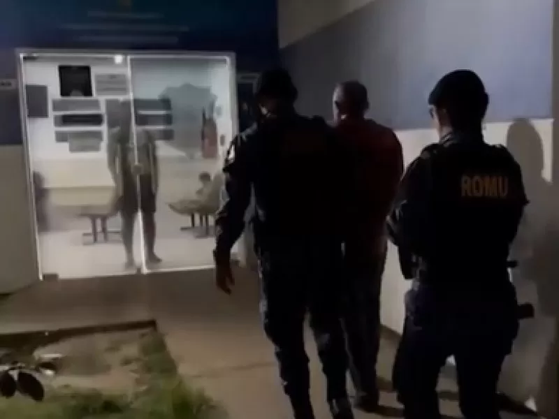 Homem é preso suspeito de usar doces sequestrar e estuprar menino de nove anos