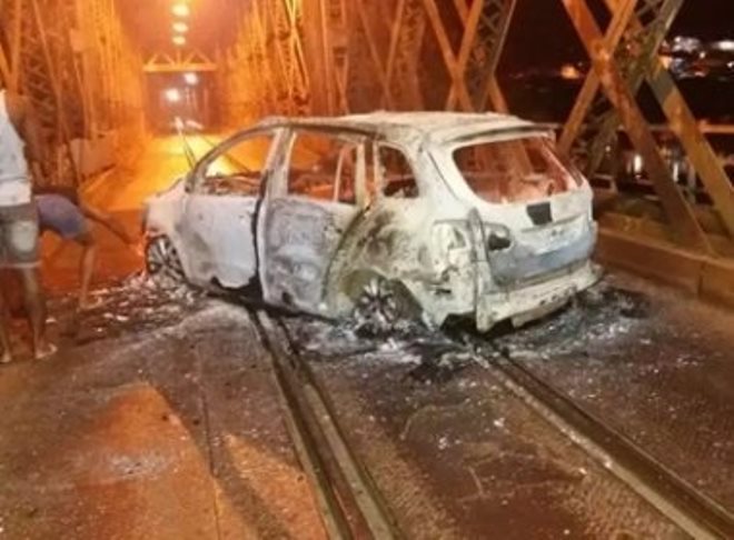 Cachoeira: Grupo ataca agências e incendeia veículo em ponte e na BR-101 