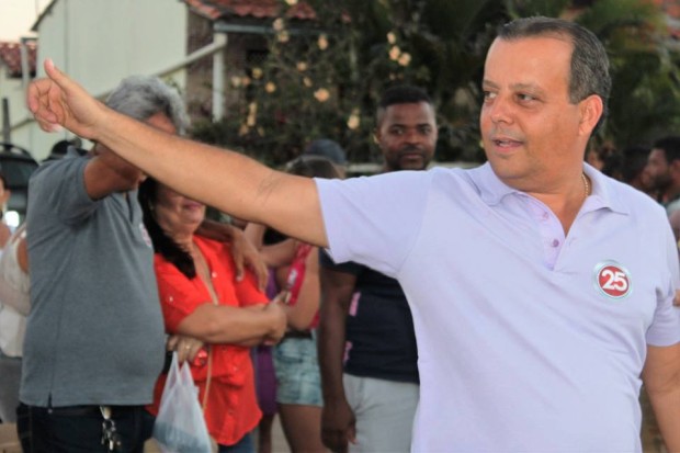 Ipirá: Prefeito é investigado pela suposta compra de votos na eleição de 2016